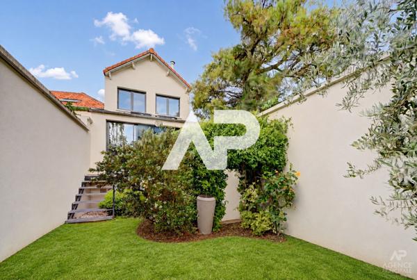Maison Rueil Malmaison 6 pièces 125 m2 €895 000 ** - Référence 9868