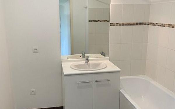 Appartement à louer    3 pièces •  Neuilly-sur-Marne