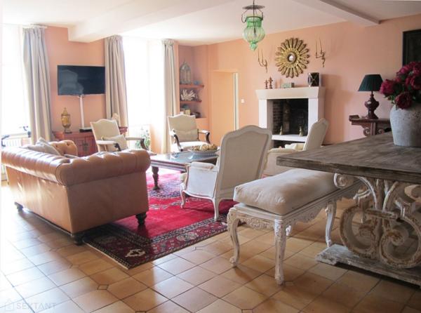 LONGERE DU 19EME DE 500M² SUR UN TERRAIN DE 2295M²