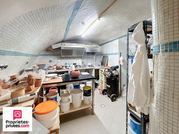RIANS IMMEUBLE AVEC 4 LOGEMENTS +  LOCAL LOUES