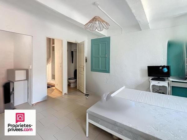 RIANS IMMEUBLE AVEC 4 LOGEMENTS +  LOCAL LOUES