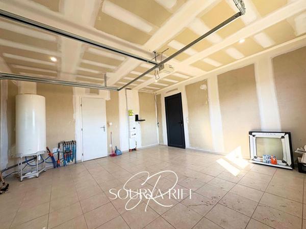 EN EXCLUSIVITE - PLAIN PIED - 4 CHAMBRES DONT UNE SUITE -- GARAGE - PISCINE