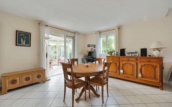 Maison à vendre    5 pièces • 91,92 m2 Crosne