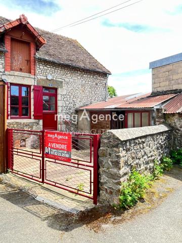 Maison à Fresnay-sur-Sarthe, 72130 - 2 pièces 37m²