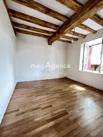 Maison à Fresnay-sur-Sarthe, 72130 - 2 pièces 37m²