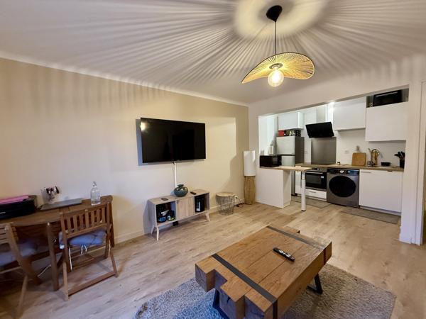 Saint-Étienne (42100) APPARTEMENT T2 AVEC BALCON