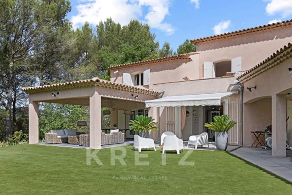 PROPRIETE T5 SUR TERRAIN DE 6000 M2 AVEC PISCINE ET POOL HOUSE