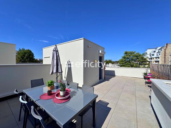 Appartement
         3 pièces
        - 82 m² Bien prestige 890 000 € *