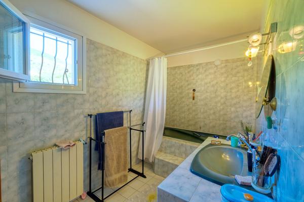 Vente Maison 5 pièces vue mer et montagne Partine Santa Maria Di Lota