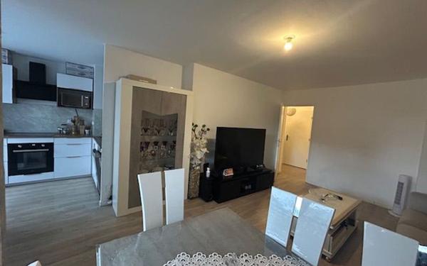 Appartement à vendre    4 pièces • 78,42 m2 Pontoise