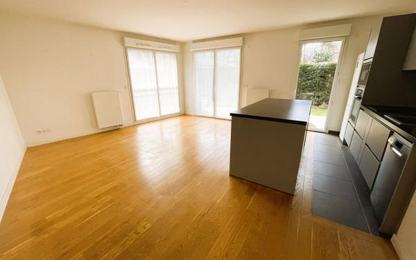 Appartement à vendre    3 pièces • 66,36 m2 Antony