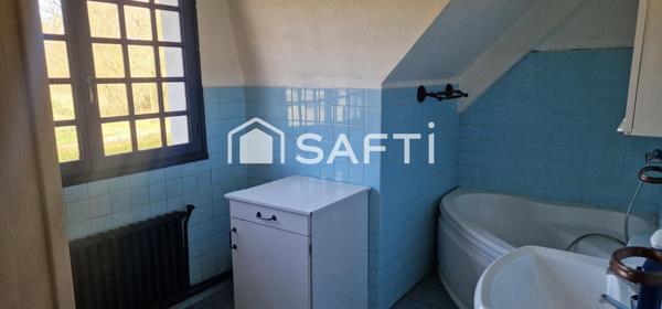 Maison au toit de chaume