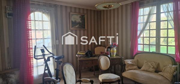 Maison au toit de chaume