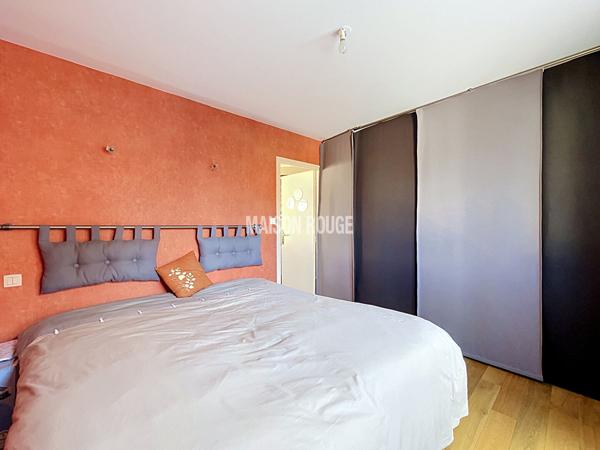 IMMEUBLE D'EXCEPTION AVEC ROOF-TOP, TROIS APPARTEMENTS AU COEUR DU VAL-ANDRE