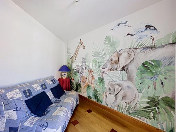 IMMEUBLE D'EXCEPTION AVEC ROOF-TOP, TROIS APPARTEMENTS AU COEUR DU VAL-ANDRE
