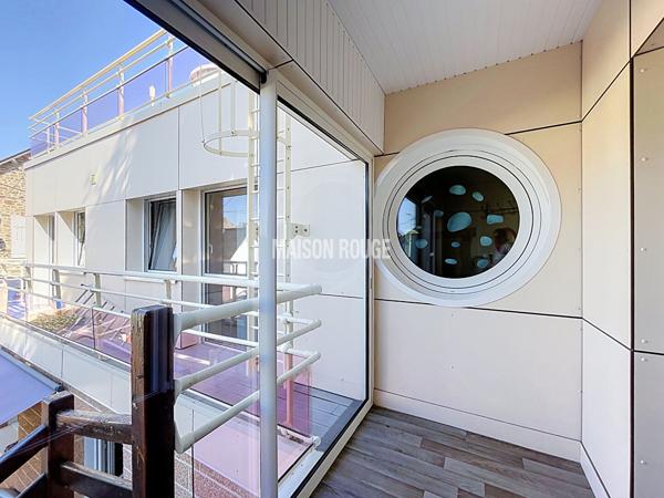 IMMEUBLE D'EXCEPTION AVEC ROOF-TOP, TROIS APPARTEMENTS AU COEUR DU VAL-ANDRE