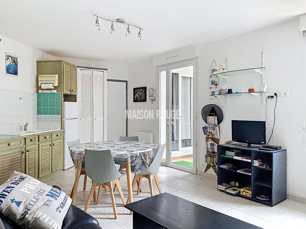 IMMEUBLE D'EXCEPTION AVEC ROOF-TOP, TROIS APPARTEMENTS AU COEUR DU VAL-ANDRE