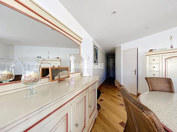IMMEUBLE D'EXCEPTION AVEC ROOF-TOP, TROIS APPARTEMENTS AU COEUR DU VAL-ANDRE