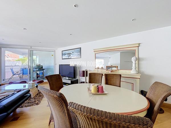 IMMEUBLE D'EXCEPTION AVEC ROOF-TOP, TROIS APPARTEMENTS AU COEUR DU VAL-ANDRE