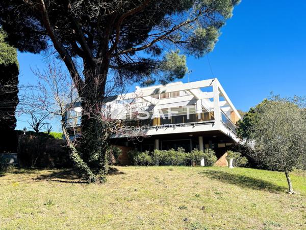 Exceptionnel : maison d'architecte des années 70