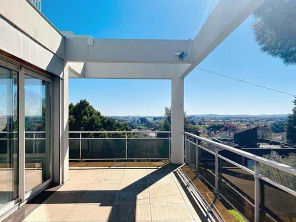 Exceptionnel : maison d'architecte des années 70