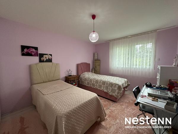 Maison familiale 5 chambres avec jardin, cour et garage -- Proche centre-ville de Haguenau