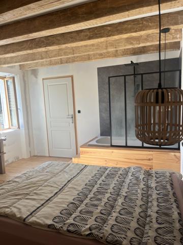 Bidache (64520) MAISON DE VILLAGE