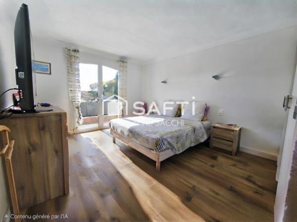Secteur privilégié Villa rénovée Piscine Vue mer