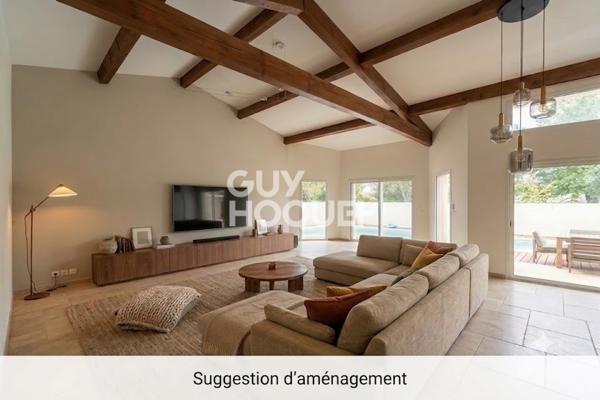 MAUGUIO Villa d’exception de 190 m² – Vue campagne à perte de vue – 4 chambres + Studio indépendant – Piscine
