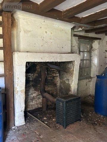 Maison à restaurer à vendre à Baugé-en-Anjou dans le Maine-et-Loire (49150), ref : LB/2573   
CAMPAGNE