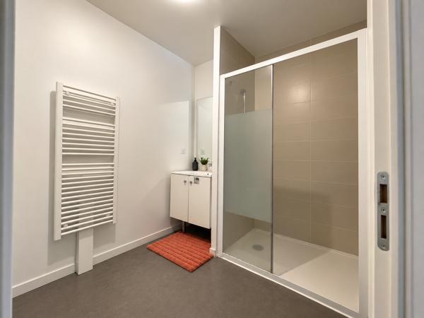 Appartement
         2 pièces
        - 40 m² Exclusivité 159 000 € *
