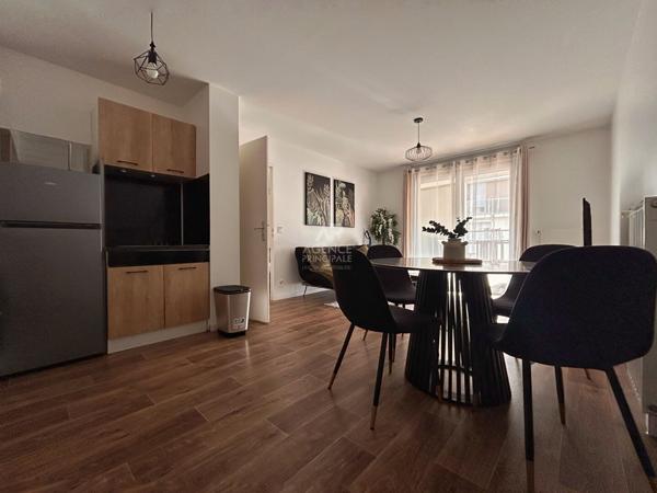 Appartement Carrières Sous Poissy 2 pièce(s) meublées 38.28 m2 Loyer 1 045 €/mois charges comprises **  - Référence  8947