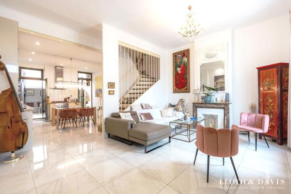Marseille- L'ESTAQUE_Rare- Maison de ville 170 m2 rénovée avec charme.