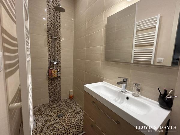Marseille- L'ESTAQUE_Rare- Maison de ville 170 m2 rénovée avec charme.