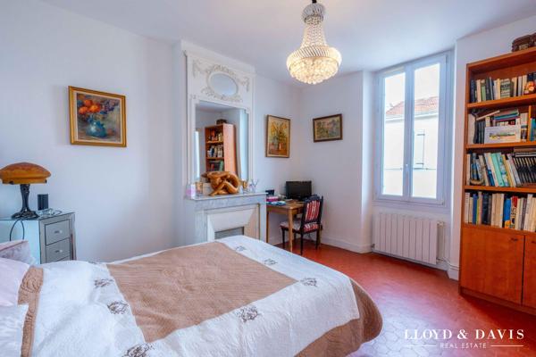 Marseille- L'ESTAQUE_Rare- Maison de ville 170 m2 rénovée avec charme.