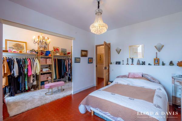 Marseille- L'ESTAQUE_Rare- Maison de ville 170 m2 rénovée avec charme.