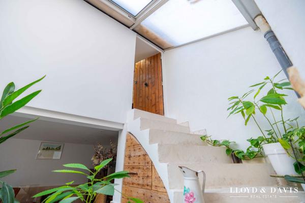 Marseille- L'ESTAQUE_Rare- Maison de ville 170 m2 rénovée avec charme.