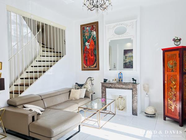 Marseille- L'ESTAQUE_Rare- Maison de ville 170 m2 rénovée avec charme.
