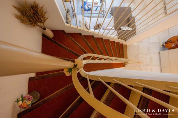 Marseille- L'ESTAQUE_Rare- Maison de ville 170 m2 rénovée avec charme.