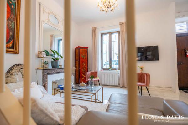 Marseille- L'ESTAQUE_Rare- Maison de ville 170 m2 rénovée avec charme.