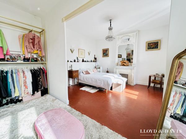 Marseille- L'ESTAQUE_Rare- Maison de ville 170 m2 rénovée avec charme.