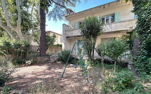 Maison à vendre    6 pièces • 169 m2 Avignon