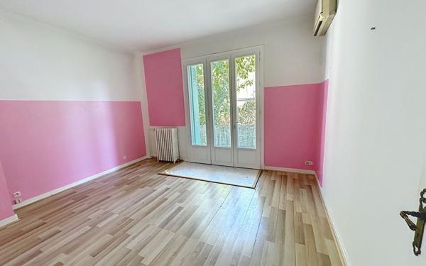 Maison à vendre    6 pièces • 169 m2 Avignon