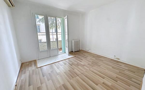 Maison à vendre    6 pièces • 169 m2 Avignon