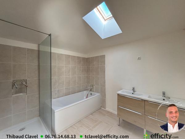 Maison 7 pièces - 242 m²