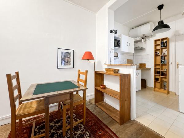 Appartement
         2 pièces
        - 40 m² 345 000 € *