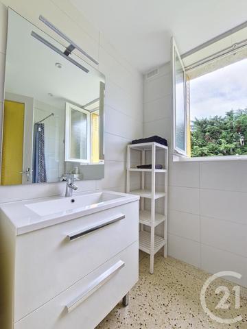 Immeuble à vendre  197,85 m2 ROMAGNAT - 63