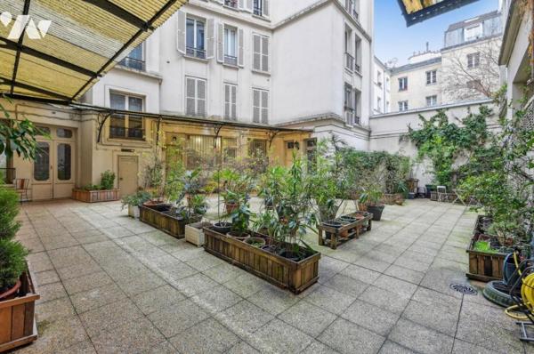 PARIS XVIIIe - Appartement 4 pièces - Secteur Barbès