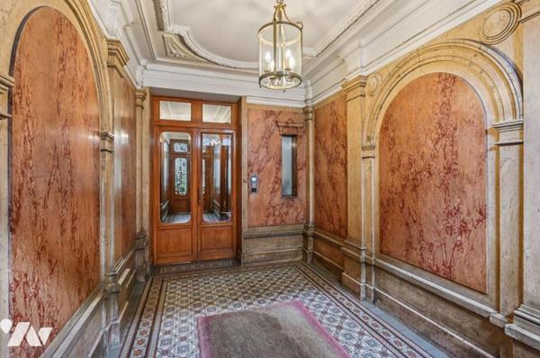 PARIS XVIIIe - Appartement 4 pièces - Secteur Barbès