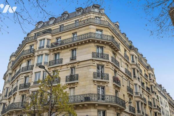 PARIS XVIIIe - Appartement 4 pièces - Secteur Barbès